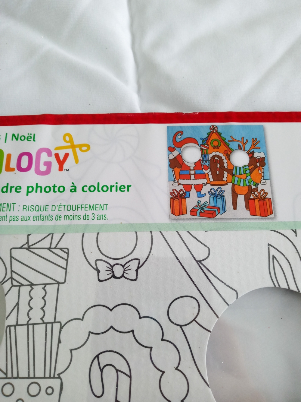 Kids Christmas Color-In Photo Frame - Picture 2 of 3